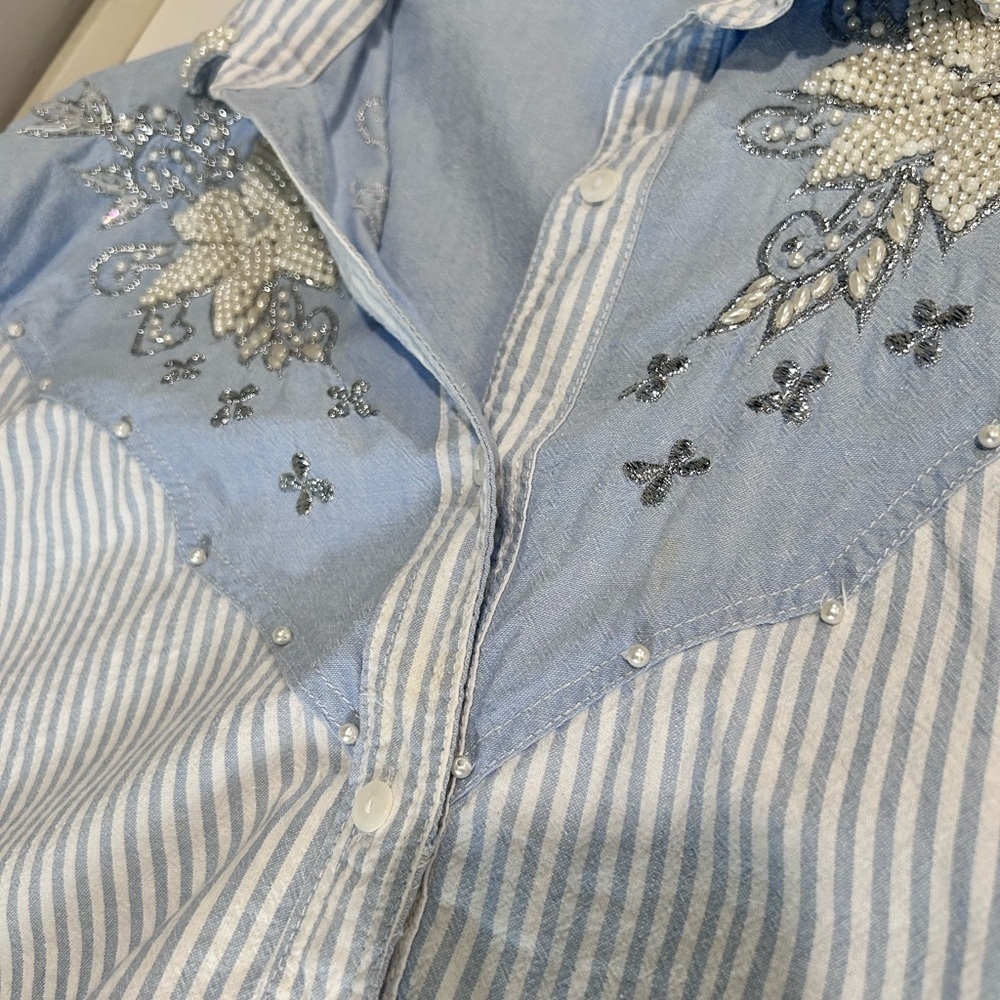 Men's Blue Striped Shirt with Floral Embroidery - Picture 4 of 16